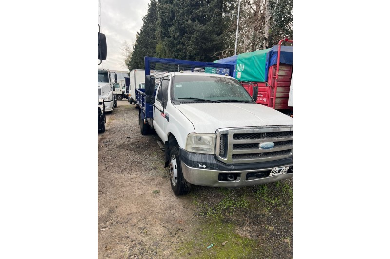 Ford F 4000/2011